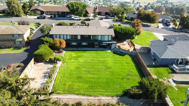 a view of a swimming pool and outdoor space