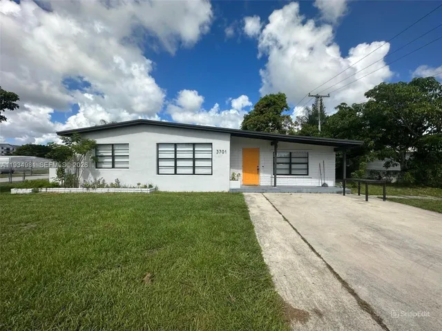 $3,100 | Lake Forest, West Park, FL 33023
