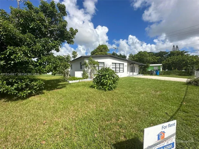 $3,100 | Lake Forest, West Park, FL 33023