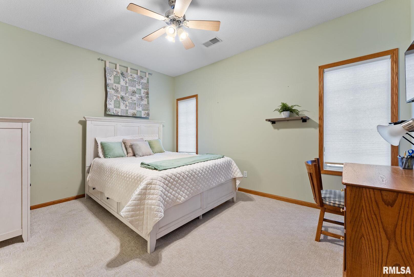 16 Cherry Hill, Unit 16 Hampton, IL 61256 - Photo 12 of 20