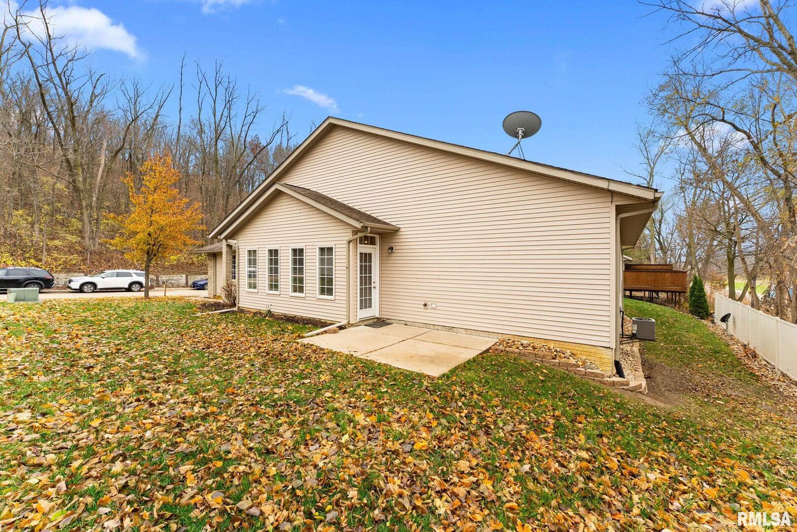 16 Cherry Hill, Unit 16 Hampton, IL 61256 - Photo 19 of 20