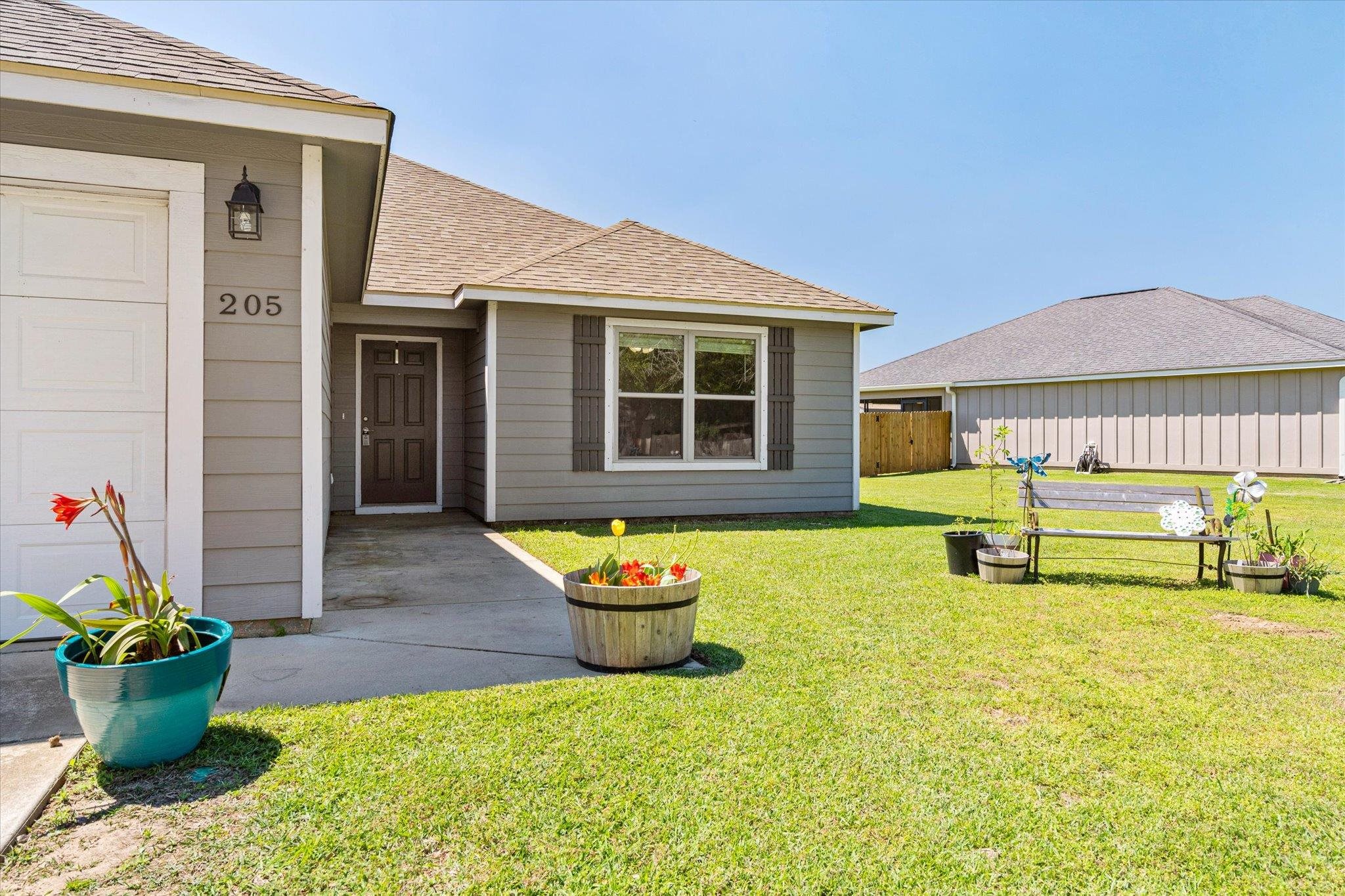205 Lakefront Circle Summerdale, AL 36580 - Photo 2 of 33