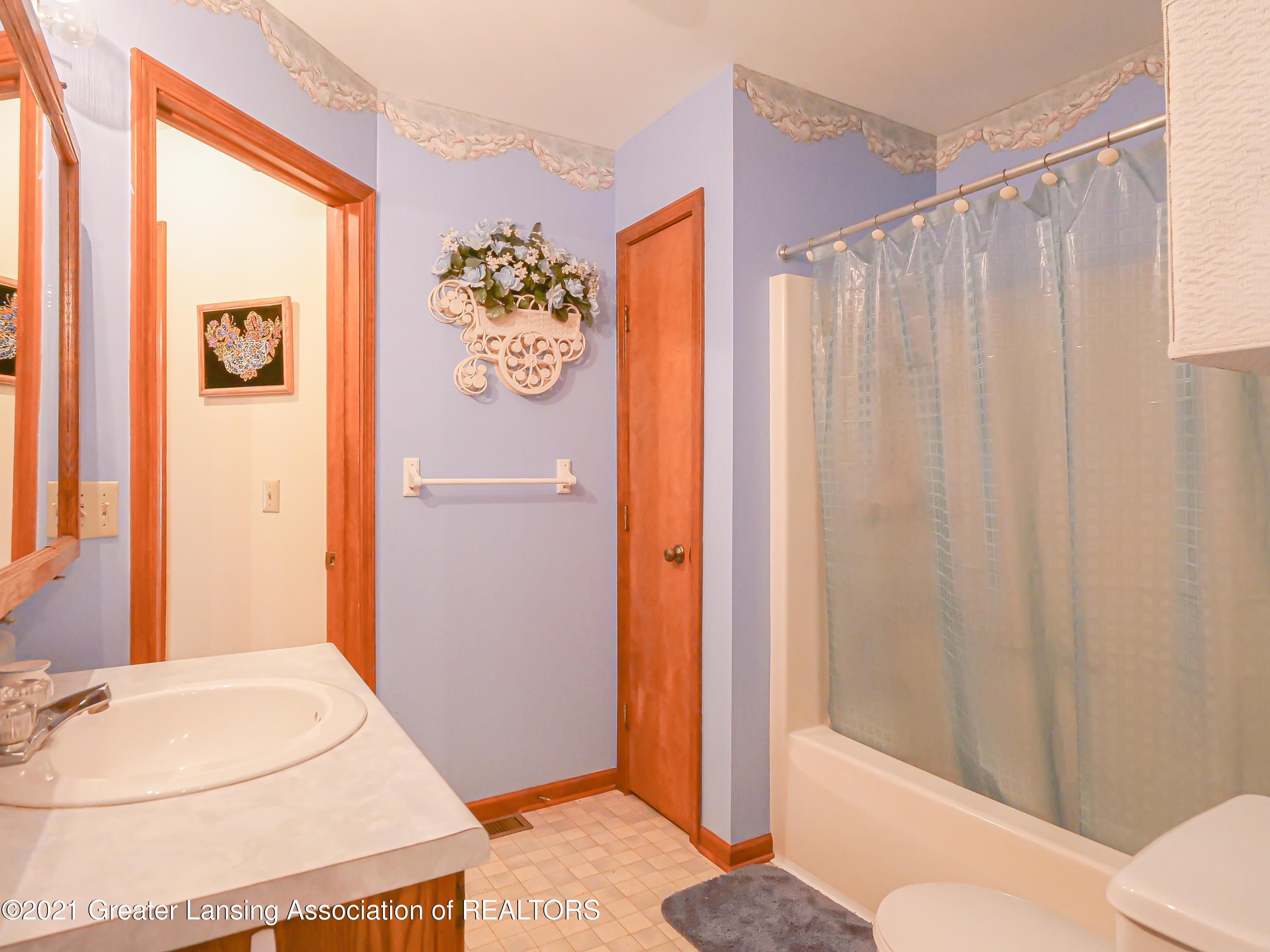 2375 North Smith Road Eaton Rapids, MI 48827 - Photo 22 of 46 2375_N_Smith_rd-30