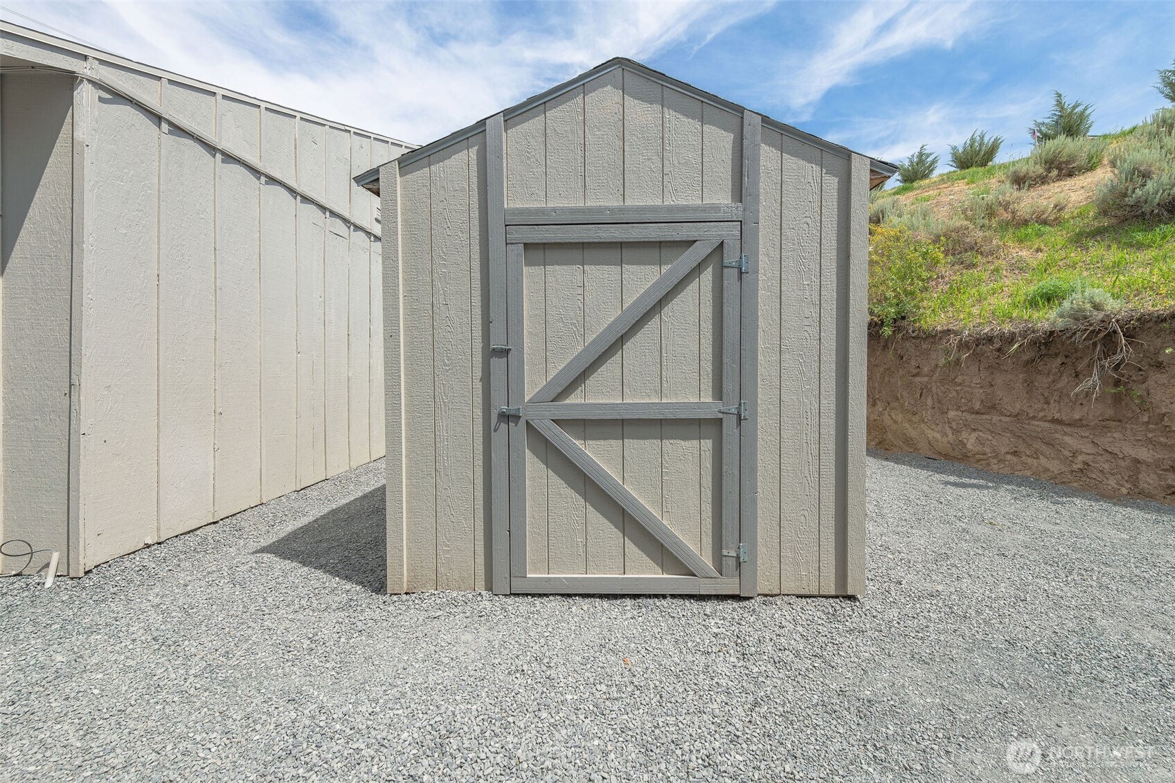 749 Wheeler Hill Road Wenatchee, WA 98801 - Photo 16 of 40