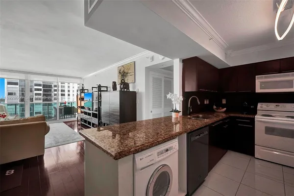 $4,500 | 2501 South Ocean Drive, Unit 1436, Hollywood, FL 33019