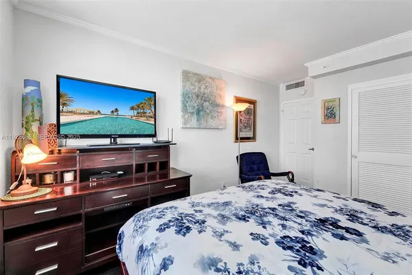 $4,500 | 2501 South Ocean Drive, Unit 1436, Hollywood, FL 33019