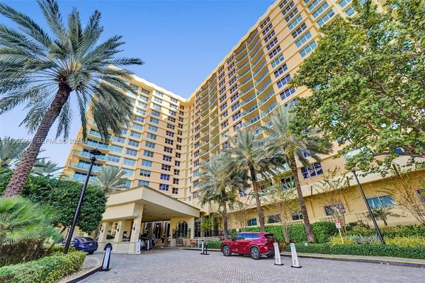 $4,500 | 2501 South Ocean Drive, Unit 1436, Hollywood, FL 33019