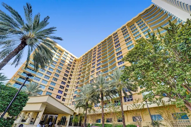 $4,500 | 2501 South Ocean Drive, Unit 1436, Hollywood, FL 33019