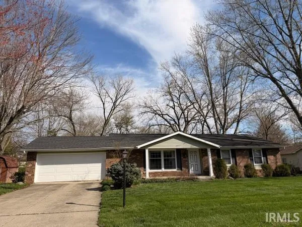 $255,000 | 641 Crown Hill Drive East, Wabash, IN 46992