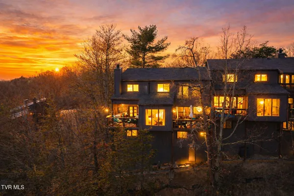 $339,900 | 326 Hickory Bluff, Unit 326, Johnson City, TN 37601