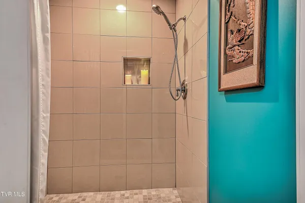 $339,900 | 326 Hickory Bluff, Unit 326, Johnson City, TN 37601