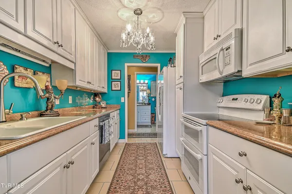 $339,900 | 326 Hickory Bluff, Unit 326, Johnson City, TN 37601