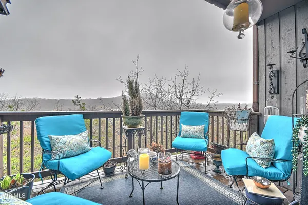 $339,900 | 326 Hickory Bluff, Unit 326, Johnson City, TN 37601