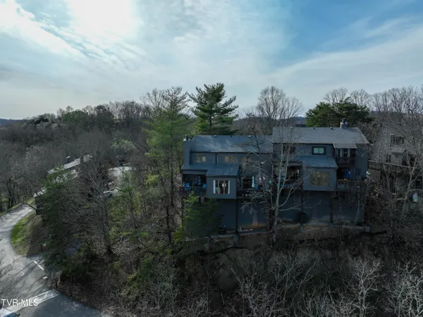 $339,900 | 326 Hickory Bluff, Unit 326, Johnson City, TN 37601