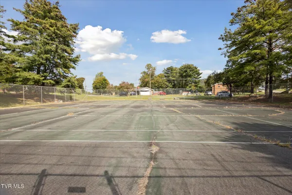 $339,900 | 326 Hickory Bluff, Unit 326, Johnson City, TN 37601