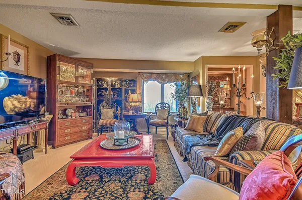 $339,900 | 326 Hickory Bluff, Unit 326, Johnson City, TN 37601