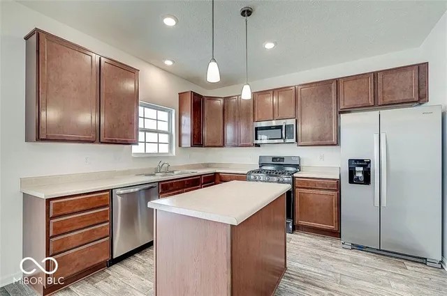 $2,200 | 5296 Maywood Drive, Whitestown, IN 46075