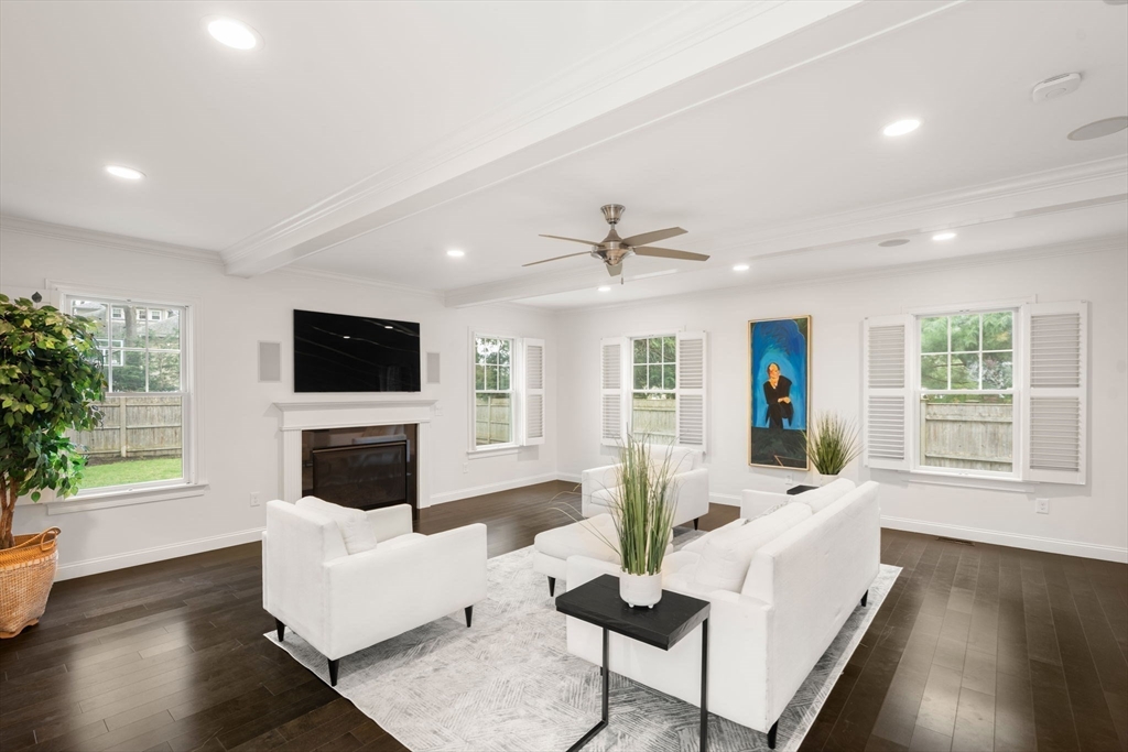 214 Upland Road Newton, MA 02460 - Photo 9 of 22
