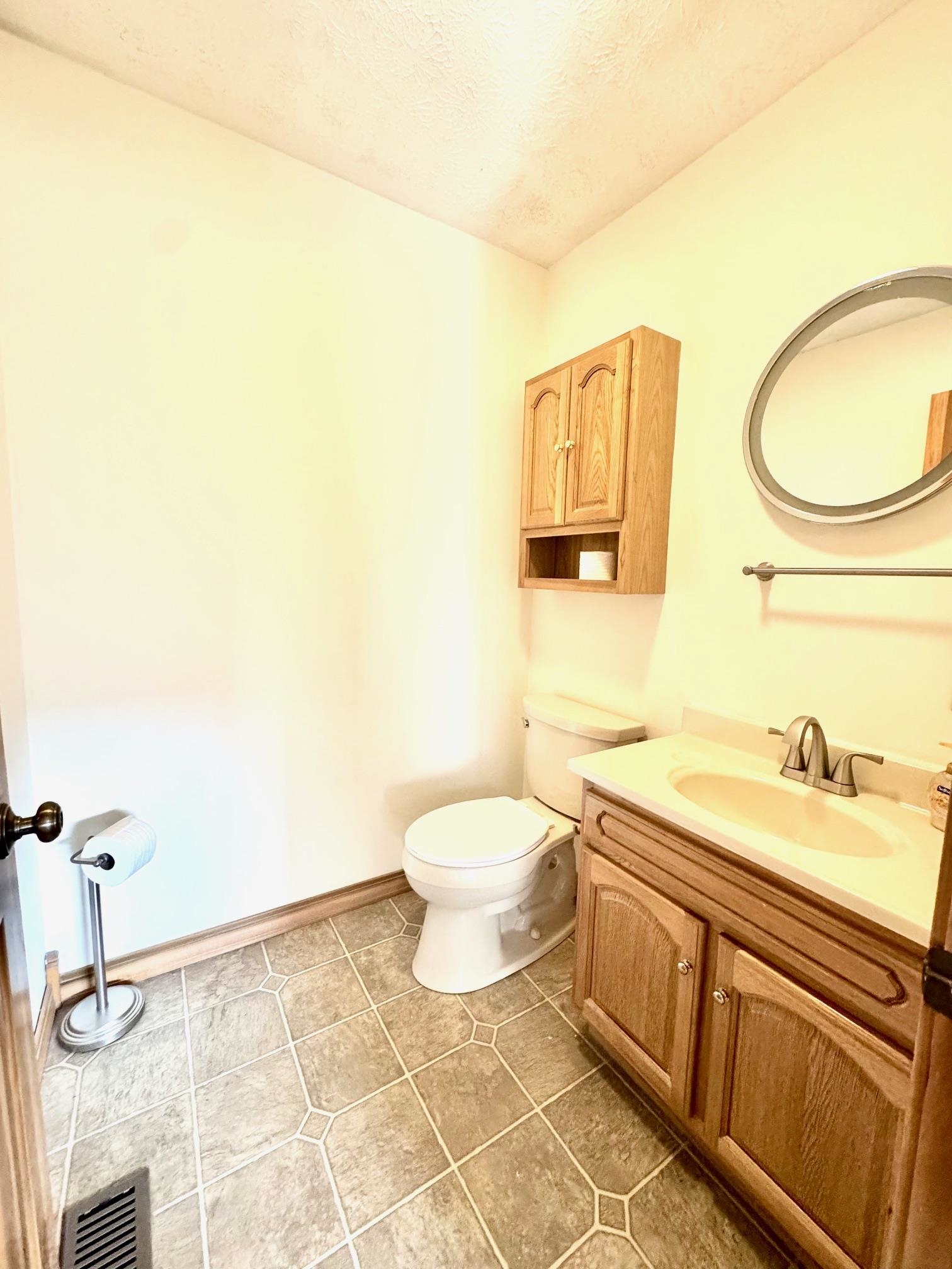 2003 East Thompson Road Ashland, KY 41102 - Photo 15 of 22 Gallery Image 15