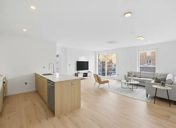 $4,400 | 1035 Commonwealth Avenue, Unit 310, Boston, MA 02215