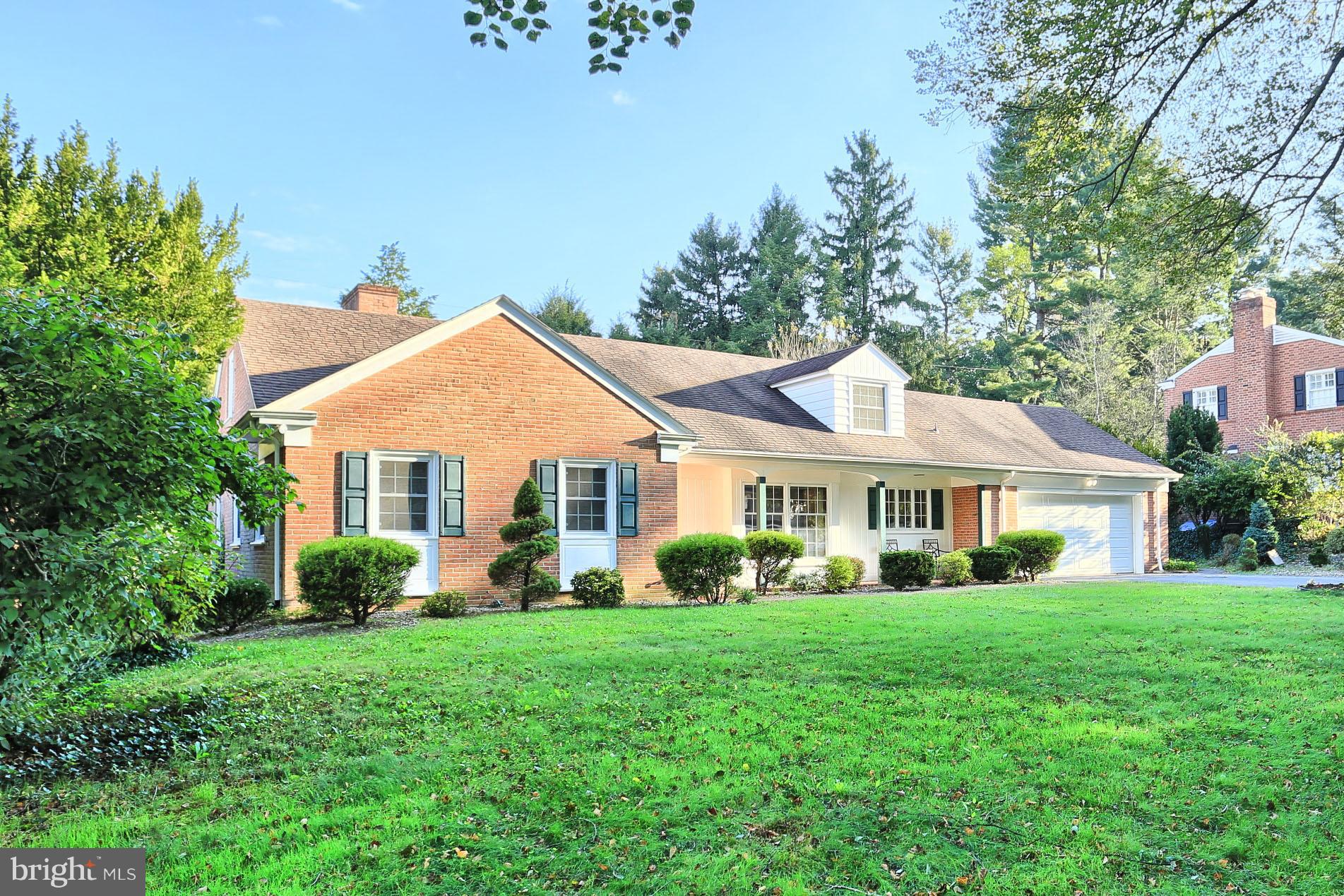 1421 Meadowbrook Road Lancaster, PA 17603 - Photo 10 of 58 Gallery Image 10