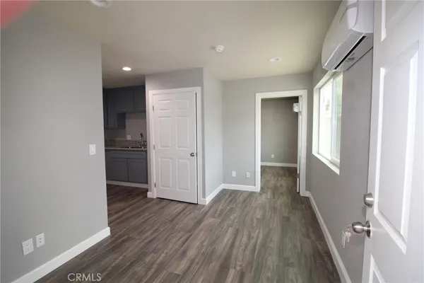 $2,000 | 4986 Southern Avenue, Unit E, South Gate, CA 90280