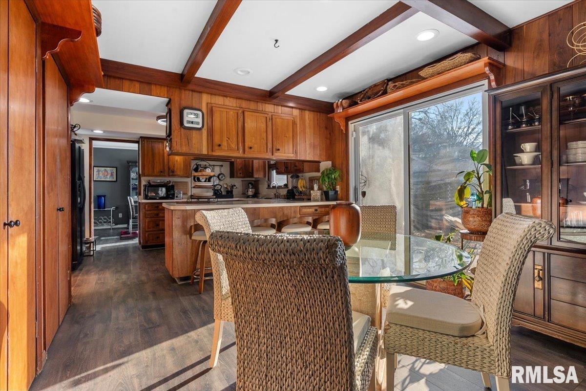 9 Pine Tree Drive Springfield, IL 62704 - Photo 13 of 48