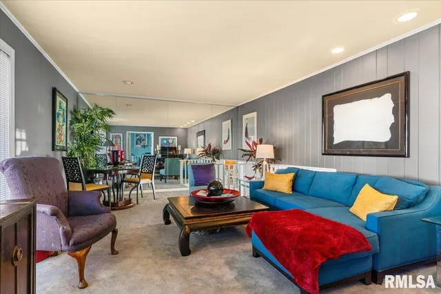 $539,700 | 9 Pine Tree Drive, Springfield, IL 62704