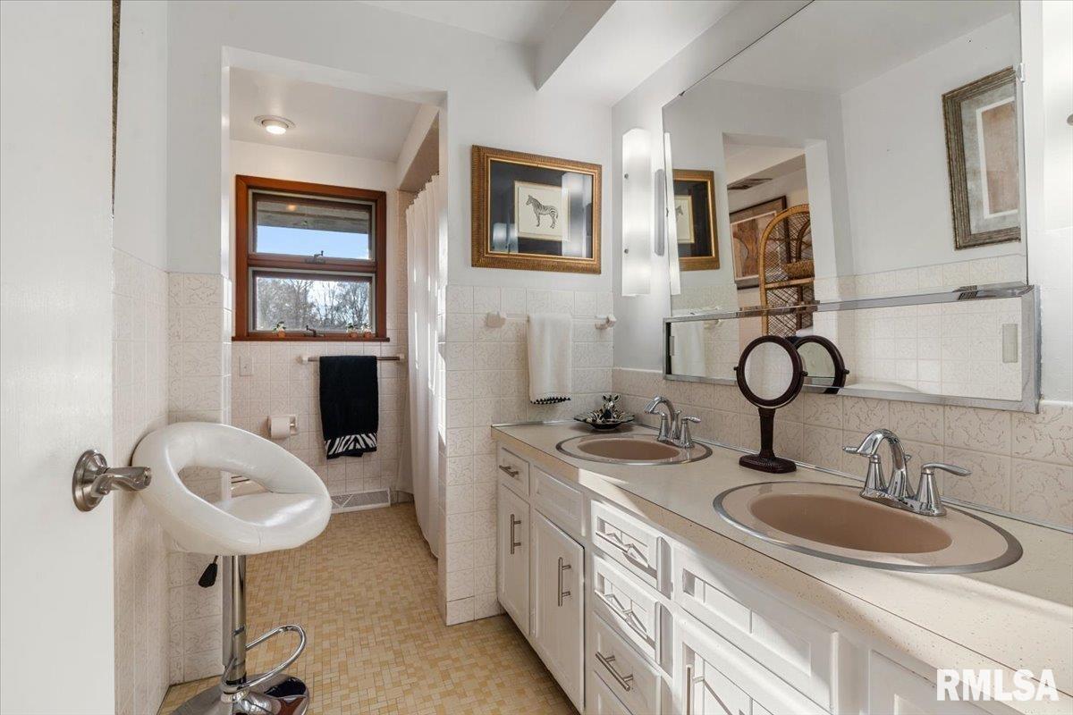 9 Pine Tree Drive Springfield, IL 62704 - Photo 31 of 48