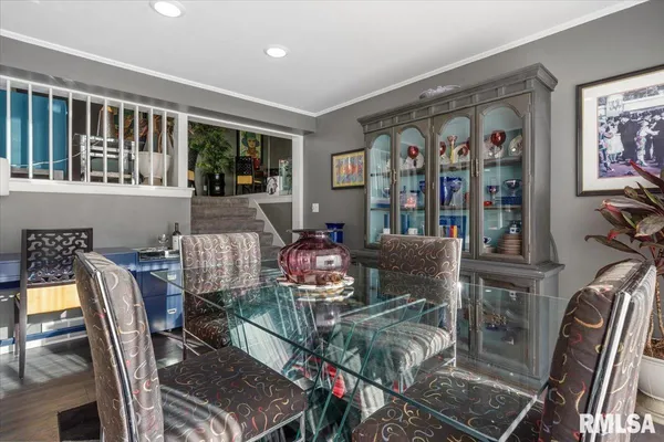 $539,700 | 9 Pine Tree Drive, Springfield, IL 62704