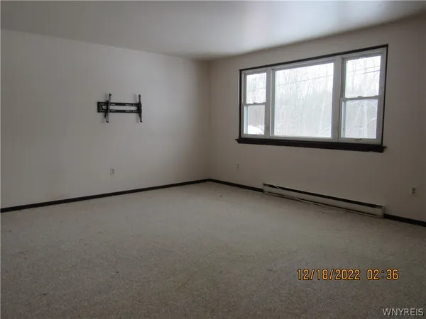 $1,500 | 837 Beach Road, Evans, NY 14006