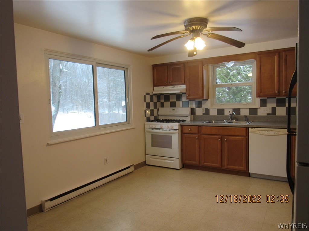 837 Beach Road Evans, NY 14006 - Photo 7 of 17