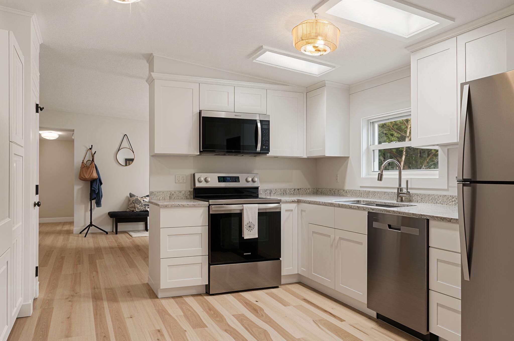 158 Lord Road Buxton, ME 04093 - Photo 11 of 47 12