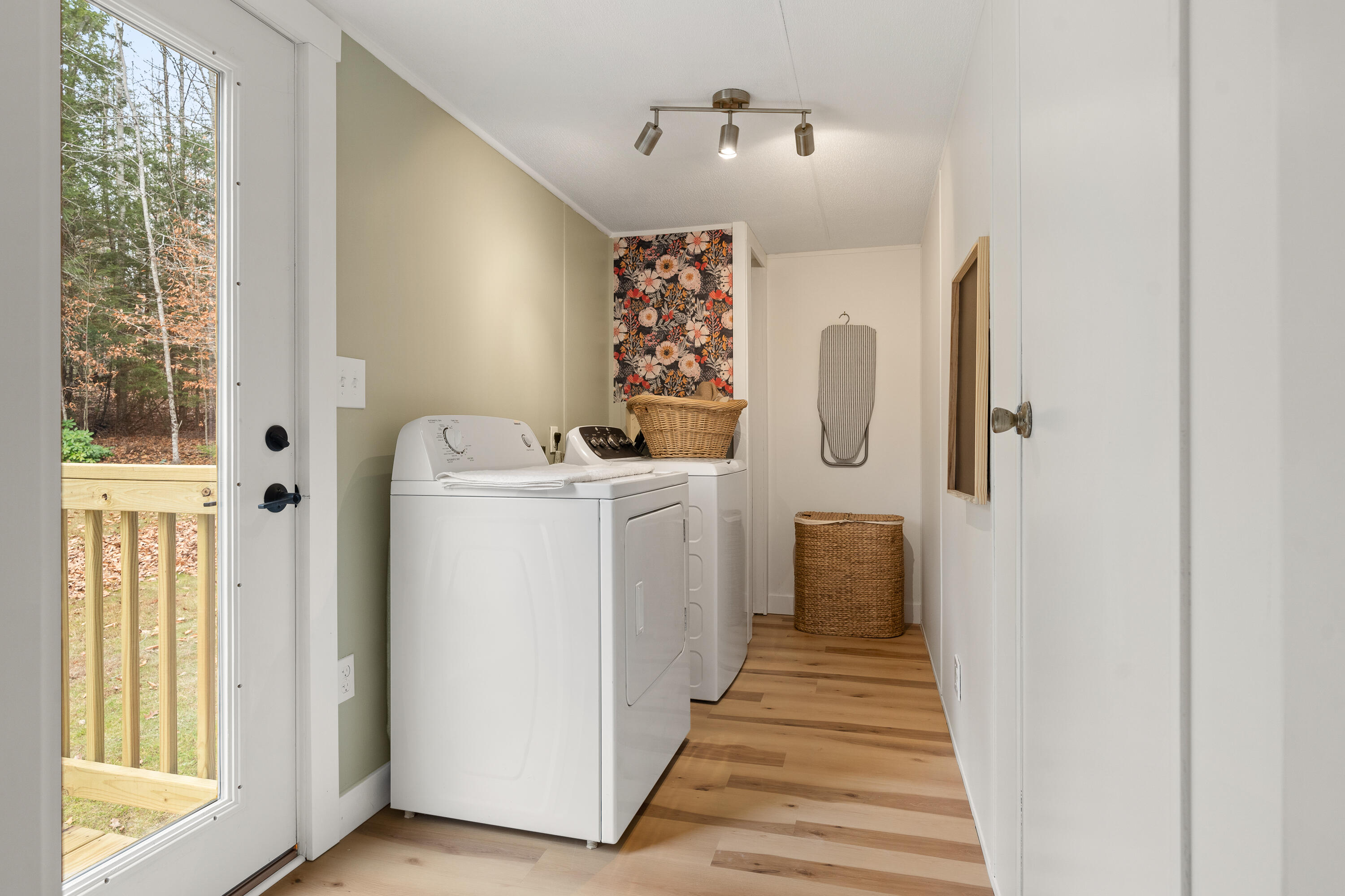 158 Lord Road Buxton, ME 04093 - Photo 15 of 47 16