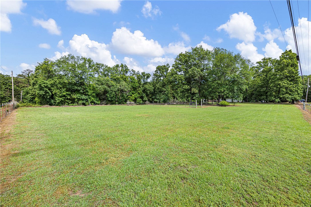 1878 Paradise Acres Road Russellville, AR 72802 - Photo 10 of 53 Gallery Image 10