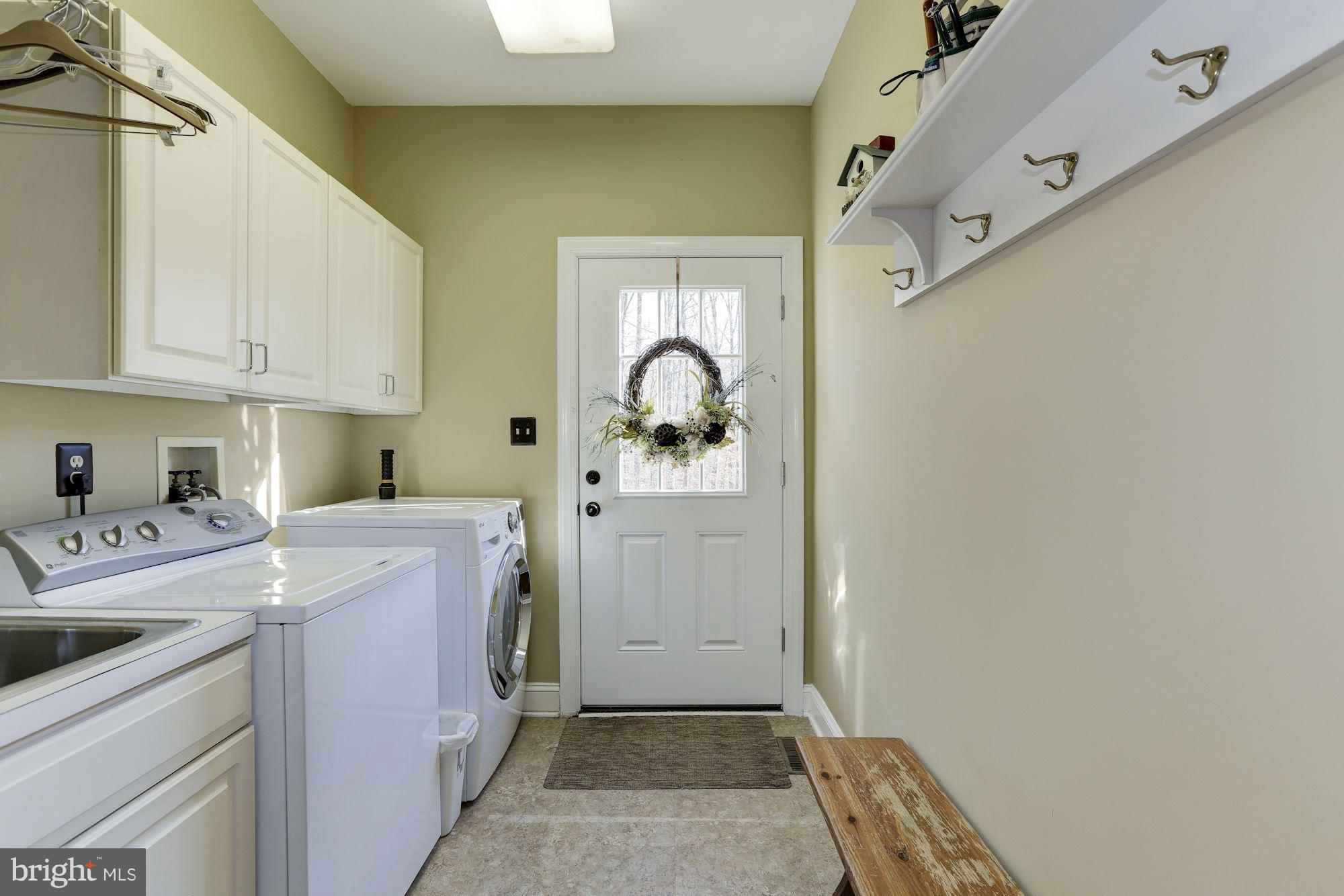 1705 Sinclair Road Gambrills, MD 21054 - Photo 23 of 82 Laundry/mud room