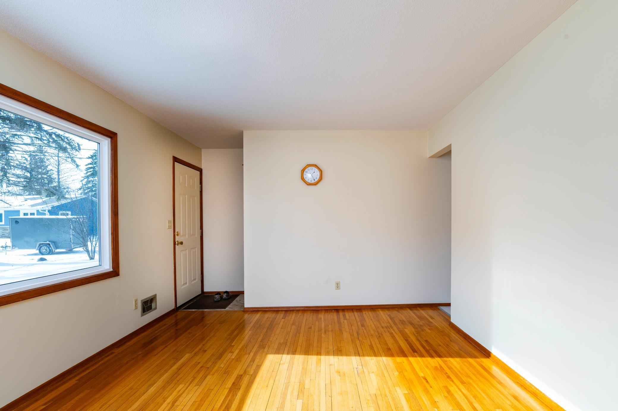 3107 68th Street East Inver Grove Heights, MN 55076 - Photo 7 of 30