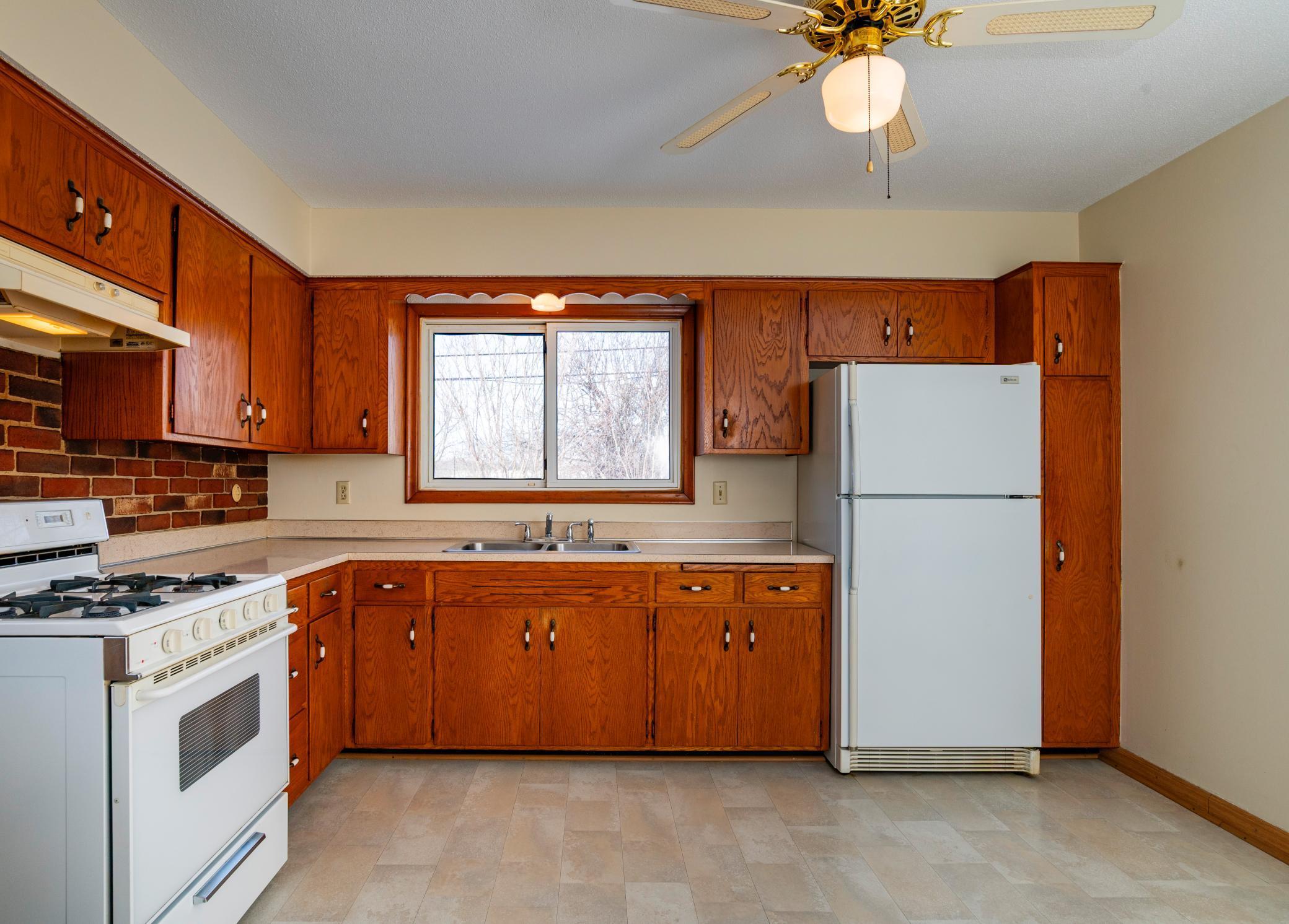 3107 68th Street East Inver Grove Heights, MN 55076 - Photo 9 of 30