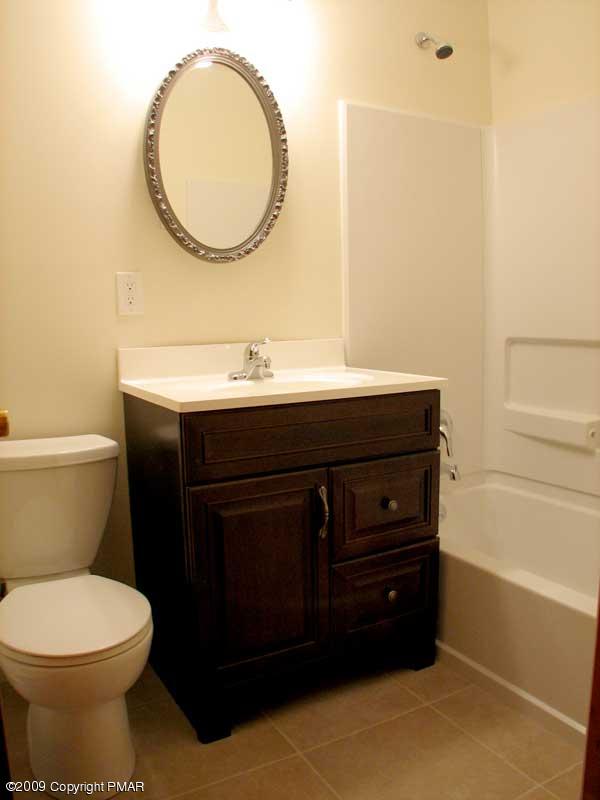 29 Sweet Briar Road Pocono Pines, PA 18350 - Photo 4 of 7 MAIN BATHROOM