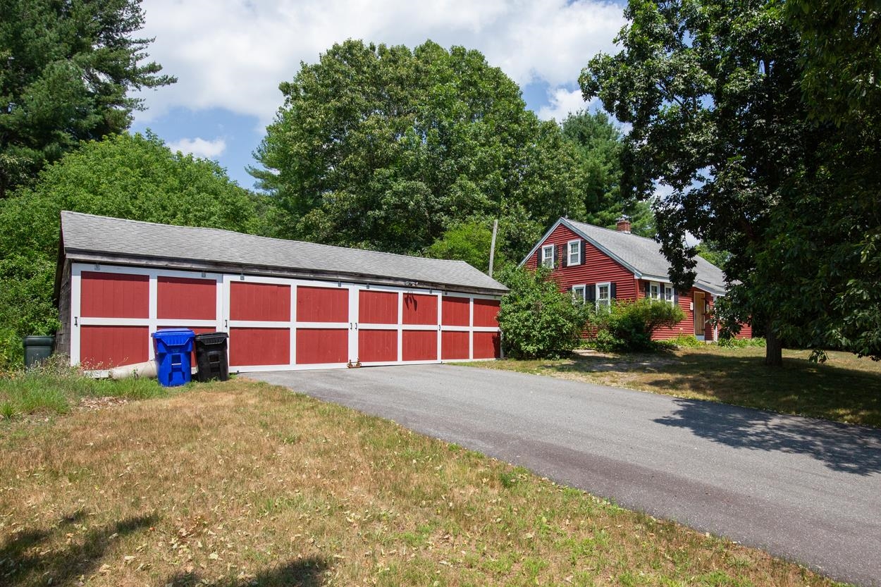 29 Chalifoux Road Hudson, NH 03051 - Photo 11 of 57