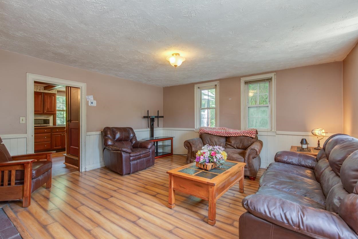 29 Chalifoux Road Hudson, NH 03051 - Photo 13 of 57