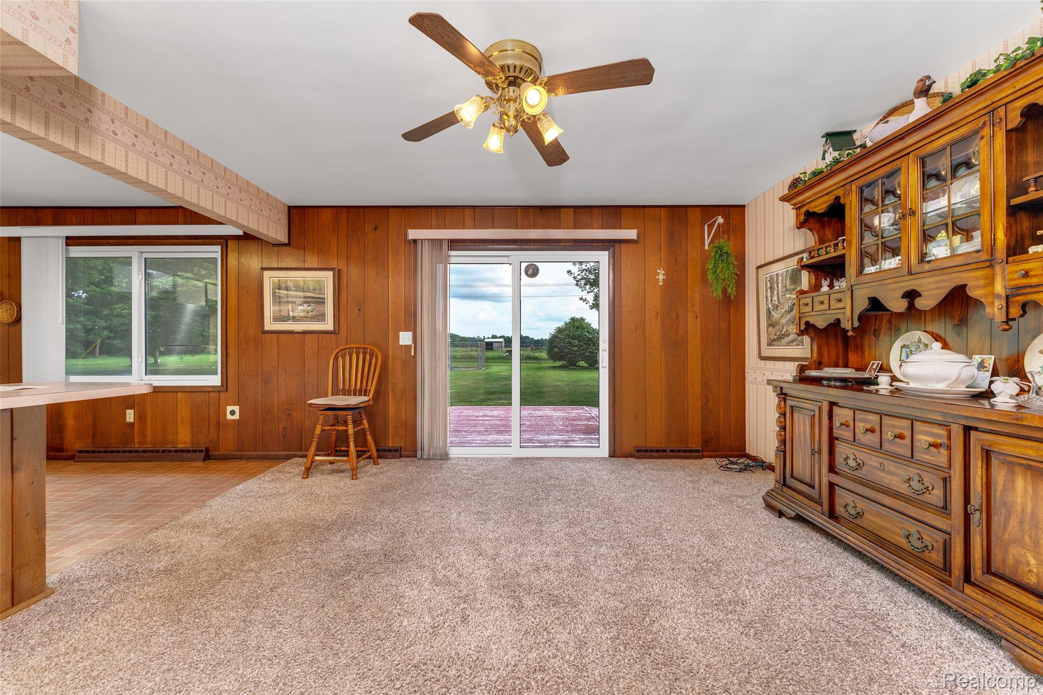 6767 Sharpe Road Fowlerville, MI 48836 - Photo 6 of 31 DSC09882.jpg