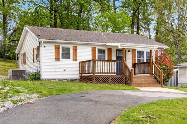 $180,000 | 214 Hillside Terrace, Hopkinsville, KY 42240