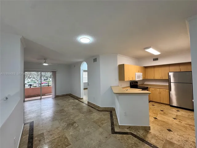 $1,800 | 2404 Belmont Lane, Unit 2404, North Lauderdale, FL 33068