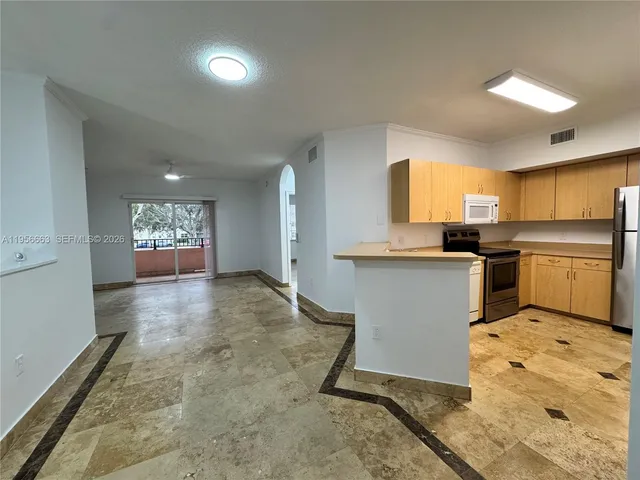 $1,800 | 2404 Belmont Lane, Unit 2404, North Lauderdale, FL 33068