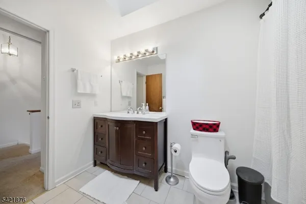 $275,000 | 28 Village Drive, Hamburg, NJ 07419