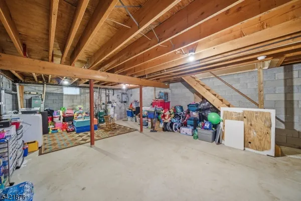 $275,000 | 28 Village Drive, Hamburg, NJ 07419