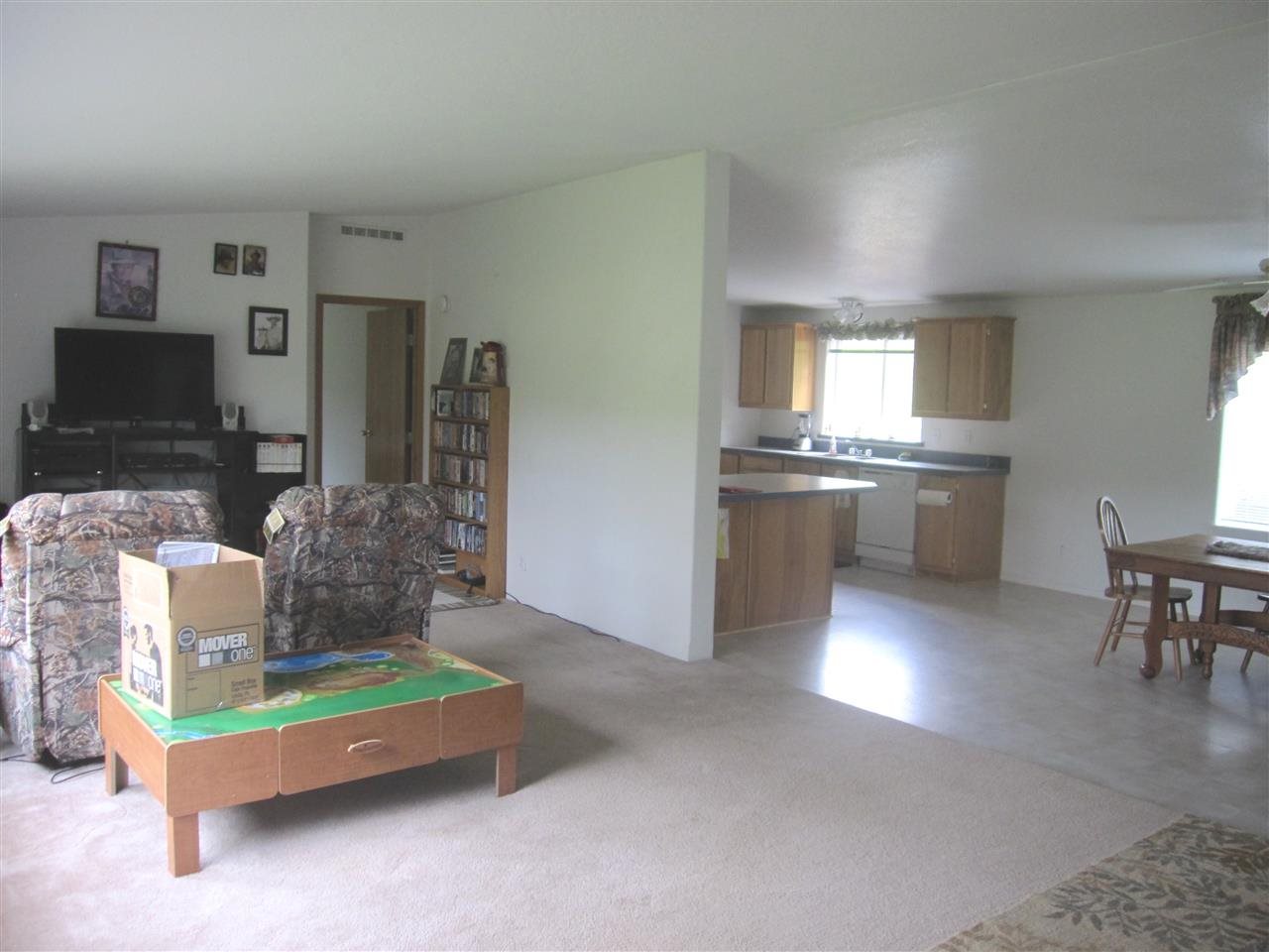 15513 Foothills Road Spokane, WA 99217 - Photo 5 of 19