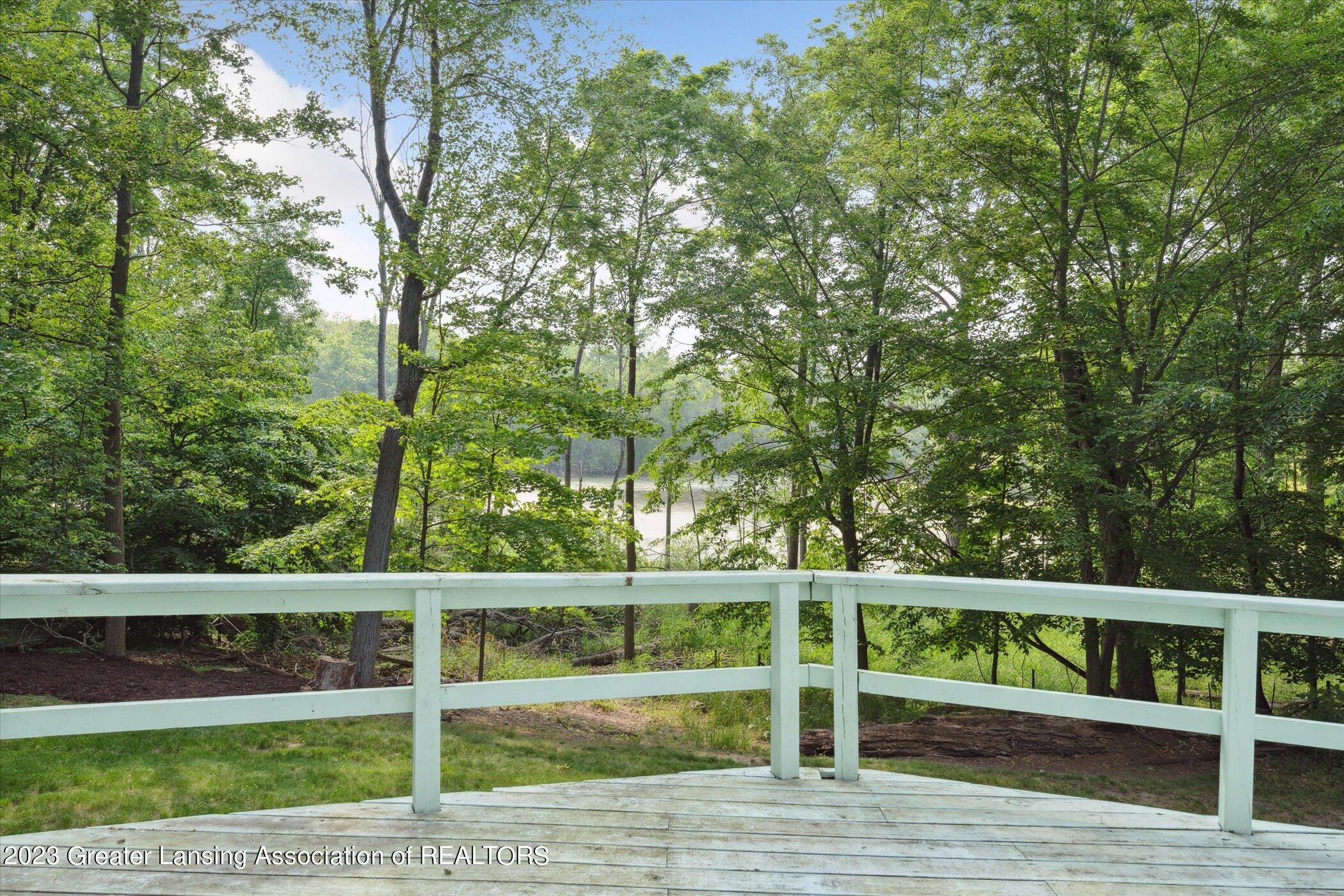 4723 Woodcraft Road Okemos, MI 48864 - Photo 11 of 33 Deck off Dining Room