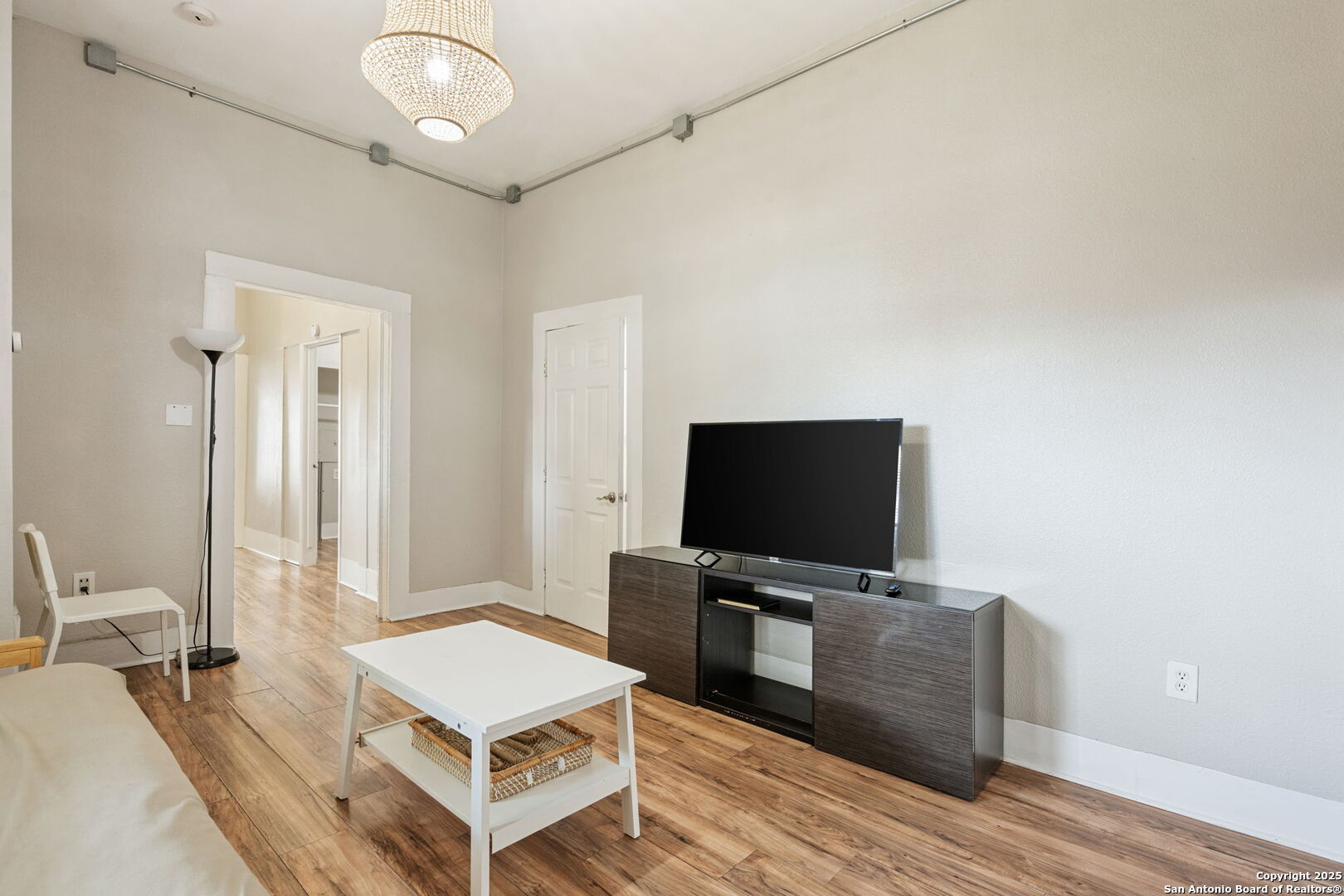 215 Blanco Road San Antonio, TX 78212 - Photo 19 of 48 a room with furniture and a flat screen tv